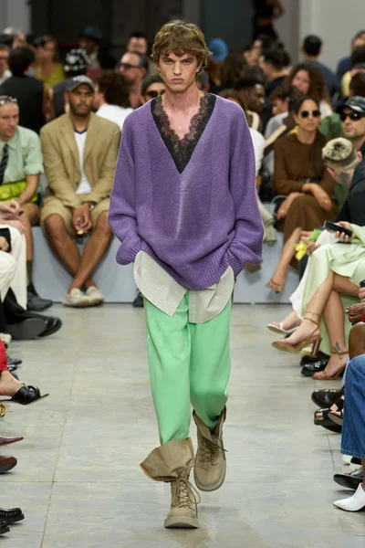 Look 33